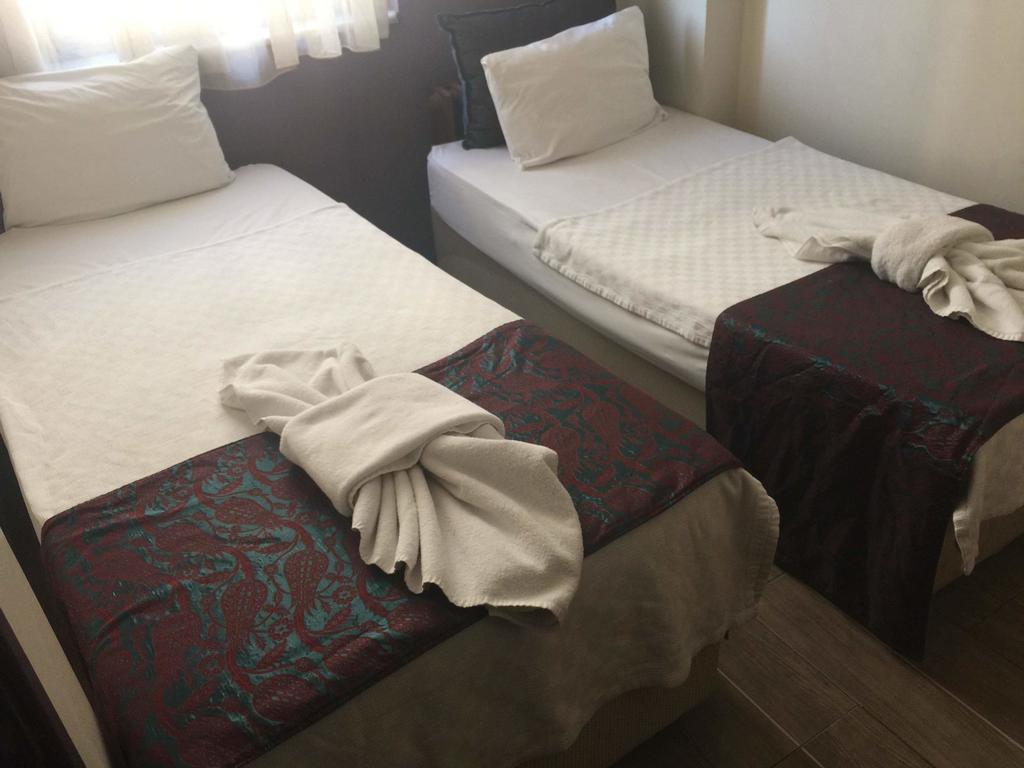 איסטמבול Esra Sultan Petrol Hotel חדר תמונה