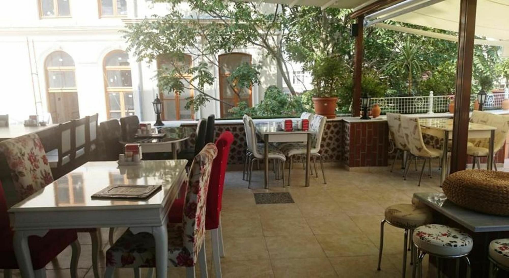 איסטמבול Esra Sultan Petrol Hotel מראה חיצוני תמונה